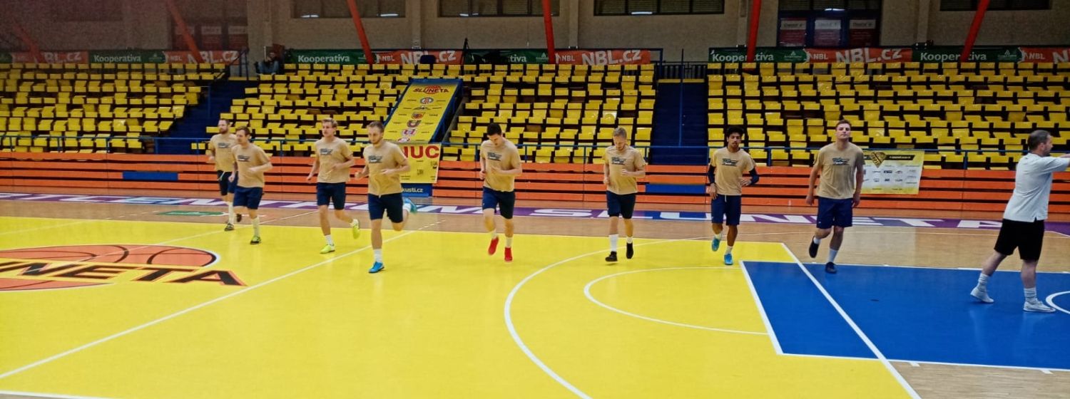 Rozcvička hráčů GMM Jablonec před zápasem proti Rapidu Ústí Rozcvička hráčů GMM Jablonec před zápasem proti Rapidu Ústí